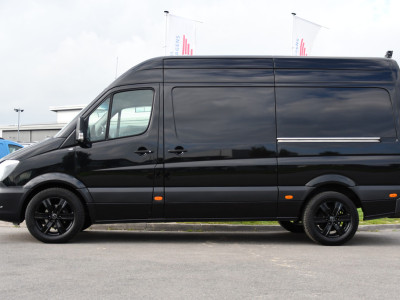 Mercedes-Benz Sprinter 316 2.2 L2H2 Black Edition Euro 6, 3500kg Trekhaak, 2 x Schuifdeur, Camera, Cruise, 164pk, Multimedia, Uniek! foto 9