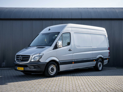 Mercedes-Benz Sprinter 316 CDI 160PK L2H2 | Automaat | 3.5T Trekgewicht | 3-Zits | Camera | Cruise | Stoelverw. | Navi