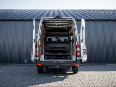 Mercedes-Benz Sprinter 316 CDI 160PK L2H2 | Automaat | 3.5T Trekgewicht | 3-Zits | Camera | Cruise | Stoelverw. | Navi foto 9