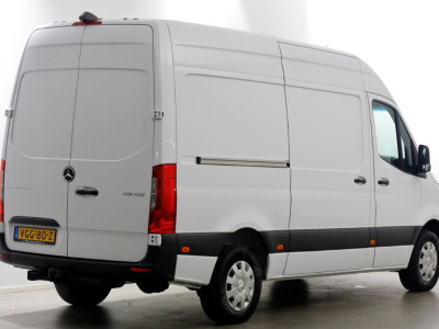 Mercedes-Benz Sprinter 316 CDI 163pk RWD L2H2 7G Automaat Airco/Navi/Trekhaak 3500kg 08-2020 foto 2