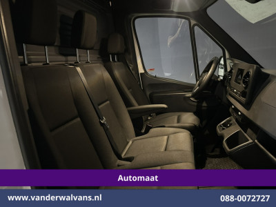 Mercedes-Benz Sprinter 316CDI 164pk Automaat L3H2 Euro6 Airco | Camera | Apple Carplay | Cruisecontrol Android Auto, Chauffeursstoel, Stoelverwarming, Parkeersensoren, Bijrijdersbank foto 9