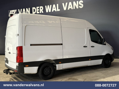 Mercedes-Benz Sprinter 316 CDI 164pk L2H2 Euro6 Airco | Camera | Navigatie | Trekhaak | Cruisecontrol Bijrijdersbank foto 11