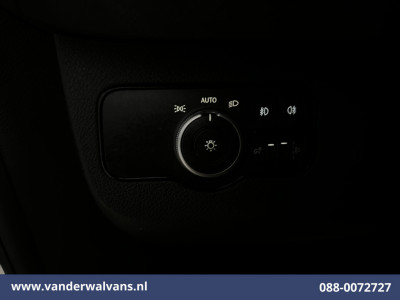 Mercedes-Benz Sprinter 316 CDI 164pk L3H2 Euro6 Airco | Camera | Apple Carplay | Cruisecontrol | Trekhaak Android Auto, Stoelverwarming, Bijrijdersbank 17