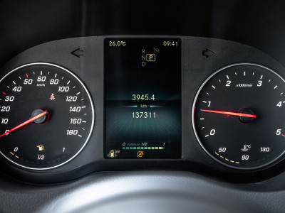 Mercedes-Benz Sprinter 316 CDI L3H2 | 7-Zits | 3.5T Trekgwicht | Automaat | Camera | Mbux | Climatronic | Trekhaak foto 16