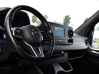Mercedes-Benz Sprinter 316 RWD 2.2 CDI L2H2 Black Edition Adaptieve Cruise, 360 Camera, Carplay, LED, Stoelverwarming, Trekhaak, Sensoren, Automaat, Uniek! foto 14