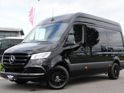 Mercedes-Benz Sprinter 316 RWD 2.2 CDI L2H2 Black Edition Adaptieve Cruise, 360 Camera, Carplay, LED, Stoelverwarming, Trekhaak, Sensoren, Automaat, Uniek! foto 4