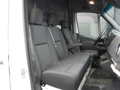 Mercedes-Benz Sprinter 317 1.9 CDI 3500KG L2H2 - Airco - Navi - Cruise - €23.900,- Excl. foto 6
