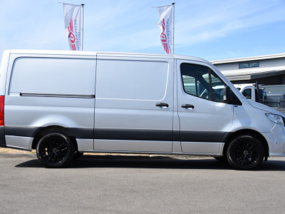 Mercedes-Benz Sprinter 317 1.9 CDI L2H1 AMG Edition Camera, Cruise, Carplay, Stoelverwarming, Clima, Geveerde Stoel, Automaat, Multimedia, Uniek! foto 10