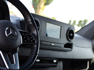 Mercedes-Benz Sprinter 317 1.9 CDI L2H1 AMG Edition Camera, Cruise, Carplay, Stoelverwarming, Clima, Geveerde Stoel, Automaat, Multimedia, Uniek! foto 13