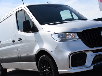 Mercedes-Benz Sprinter 317 1.9 CDI L2H1 AMG Edition Camera, Cruise, Carplay, Stoelverwarming, Clima, Geveerde Stoel, Automaat, Multimedia, Uniek! foto 18