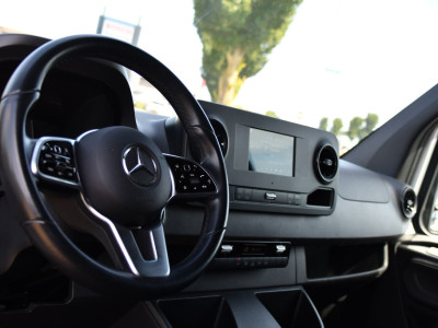 Mercedes-Benz Sprinter 317 1.9 CDI L2H1 AMG Edition Camera, Cruise, Carplay, Stoelverwarming, Clima, Geveerde Stoel, Automaat, Multimedia, Uniek! foto 2