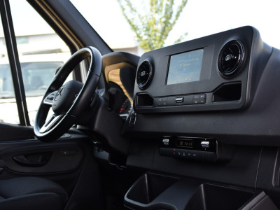 Mercedes-Benz Sprinter 317 1.9 CDI L2H1 AMG Edition Camera, Cruise, Carplay, Stoelverwarming, Clima, Geveerde Stoel, Automaat, Multimedia, Uniek! foto 20