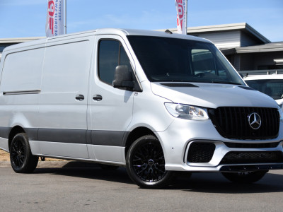 Mercedes-Benz Sprinter 317 1.9 CDI L2H1 AMG Edition Camera, Cruise, Carplay, Stoelverwarming, Clima, Geveerde Stoel, Automaat, Multimedia, Uniek! foto 5