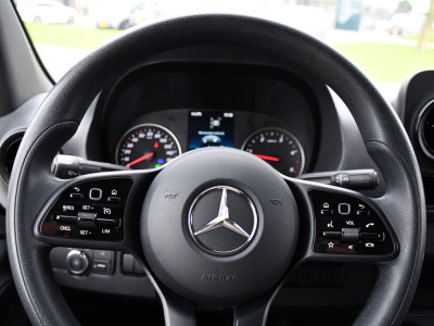 Mercedes-Benz Sprinter 317 1.9 CDI L2H1 RWD Black Edition Camera, Cruise, Carplay, 170pk, Automaat, LED, Multimedia,  Stoelverwarming, UNIEK foto 12