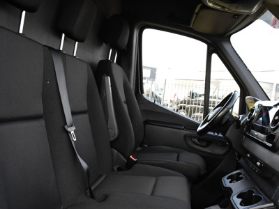 Mercedes-Benz Sprinter 317 1.9 CDI L2H2 Black Edition RWD Cruise, Camera,10.5 Multimedia, Carplay, LED, Standkachel, Multimedia, 170pk, Automaat, UNIEK! foto 17