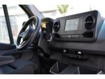 Mercedes-Benz Sprinter 317 1.9 CDI L2H2 PB Edition Camera, Cruise, Carplay, Multimedia, Automaat, Geveerde stoel, 190pk, Trekhaak, Uniek! foto 17
