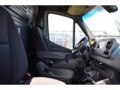 Mercedes-Benz Sprinter 317 1.9 CDI L2H2 PB Edition Camera, Cruise, Carplay, Multimedia, Automaat, Geveerde stoel, 190pk, Trekhaak, Uniek! foto 21