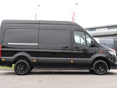 Mercedes-Benz Sprinter 317 1.9 CDI L2H2 RWD AMG Black Edition FACELIFT! Camera, Cruise, Carplay, LED, Multimedia, 170pk, NAVI, Automaat, Uniek! foto 10