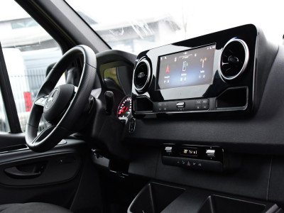 Mercedes-Benz Sprinter 317 1.9 CDI L2H2 RWD AMG Black Edition FACELIFT! Camera, Cruise, Carplay, LED, Multimedia, 170pk, NAVI, Automaat, Uniek! foto 14