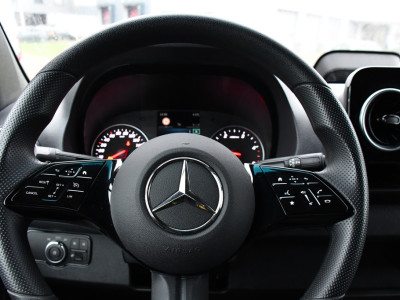 Mercedes-Benz Sprinter 317 1.9 CDI L2H2 RWD AMG Black Edition FACELIFT! Camera, Cruise, Carplay, LED, Multimedia, 170pk, NAVI, Automaat, Uniek! foto 16