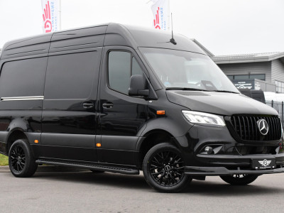 Mercedes-Benz Sprinter 317 1.9 CDI L2H2 RWD AMG Black Edition FACELIFT! Camera, Cruise, Carplay, LED, Multimedia, 170pk, NAVI, Automaat, Uniek! foto 5