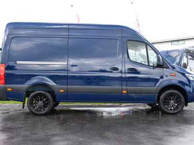 Mercedes-Benz Sprinter 317 1.9 CDI L2H2 RWD AMG Edition Adaptieve Cruise, 360 Camera, Carplay, 2 x Schuifdeur, LED, Automaat, 170pk 3500kg Trekhaak, Uniek! foto 10