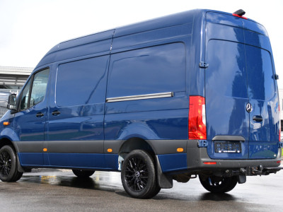 Mercedes-Benz Sprinter 317 1.9 CDI L2H2 RWD AMG Edition Adaptieve Cruise, 360 Camera, Carplay, 2 x Schuifdeur, LED, Automaat, 170pk 3500kg Trekhaak, Uniek! foto 3