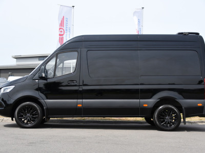 Mercedes-Benz Sprinter 317 1.9 CDI L2H2 RWD Black Edition Camera, Cruise, Carplay, LED, 170pk, Automaat, Stoelverwarming, Standkachel, Mbux, Leder, Uniek! 9