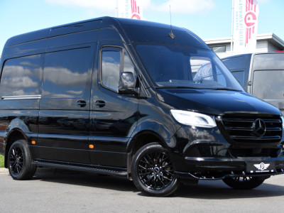 Mercedes-Benz Sprinter 317 1.9 CDI L2H2 RWD Black Edition Camera, Cruise, Carplay, LED, Automaat, Mbux, 170pk, Trekhaak, Uniek! foto 5