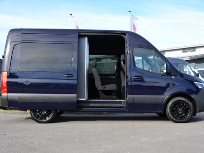 Mercedes-Benz Sprinter 317 1.9 CDI L2H2 RWD DC PB Edition Camera Cruise, Carplay, LED, 3500kg Trekhaak, Geveerde stoel, Standkachel, Automaat, 170pk, Uniek! foto 11