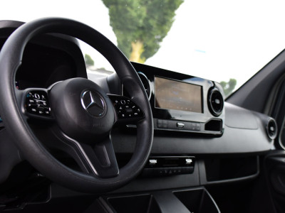 Mercedes-Benz Sprinter 317 1.9 CDI L2H2 RWD PB Edition Camera, Cruise, Carplay, 3500kg Trekhaak, LED, 170pk, 10,5 Mbux, Geveerde stoel, Multimedia, Uniek! foto 12