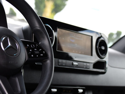 Mercedes-Benz Sprinter 317 1.9 CDI L2H2 RWD PB Edition Camera, Cruise, Carplay, 3500kg Trekhaak, LED, 170pk, 10,5 Mbux, Geveerde stoel, Multimedia, Uniek! foto 13