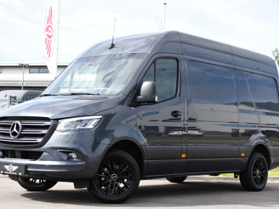 Mercedes-Benz Sprinter 317 1.9 CDI L2H2 RWD PB Edition Camera, Cruise, Carplay, 3500kg Trekhaak, LED, 170pk, 10,5 Mbux, Geveerde stoel, Multimedia, Uniek! foto 4