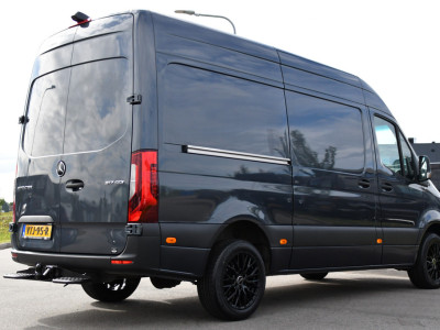 Mercedes-Benz Sprinter 317 1.9 CDI L2H2 RWD PB Edition Camera, Cruise, Carplay, 3500kg Trekhaak, LED, 170pk, 10,5 Mbux, Geveerde stoel, Multimedia, Uniek! foto 6