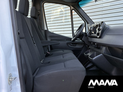 Mercedes-Benz Sprinter 317 1.9 CDI L2 RWD MBUX Automaat Trekhaak Airco Navi Stoelverwarming foto 8