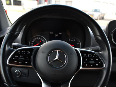 Mercedes-Benz Sprinter 317 1.9 CDI L3H2 RWD PB Edition NIEUW STAAT! Adaptieve Cruise, Camera, Carlay, LED, Standkachel, 170pk, Stoelverwarming, Dodehoek, Automaat, 3 Zitplaatsen, Uniek! foto 14