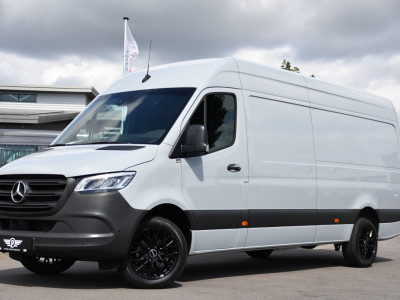 Mercedes-Benz Sprinter 317 1.9 CDI L3H2 RWD PB Edition NIEUW STAAT! Adaptieve Cruise, Camera, Carlay, LED, Standkachel, 170pk, Stoelverwarming, Dodehoek, Automaat, 3 Zitplaatsen, Uniek! foto 4