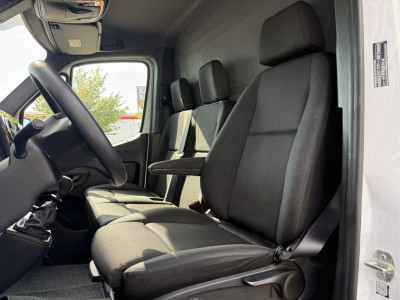 Mercedes-Benz Sprinter 317 1.9 CDI RWD Bakwagen met laadklep | MBUX 10 | Navi | Carplay | Camera | Stoelverw. | Cruisec. foto 11