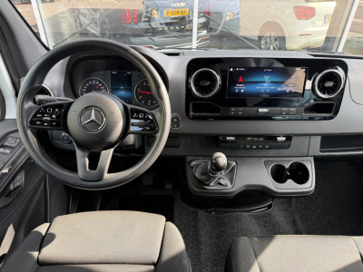 Mercedes-Benz Sprinter 317 1.9 CDI RWD Bakwagen met laadklep | MBUX 10 | Navi | Carplay | Camera | Stoelverw. | Cruisec. foto 14