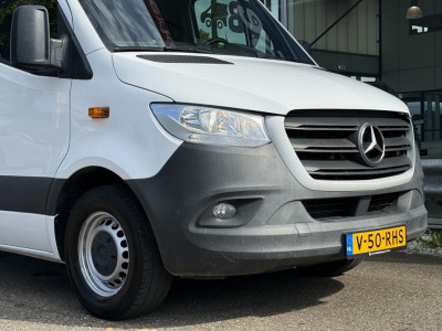 Mercedes-Benz Sprinter 317 1.9 CDI RWD Bakwagen met laadklep | MBUX 10 | Navi | Carplay | Camera | Stoelverw. | Cruisec. foto 6