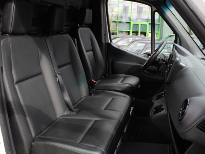 Mercedes-Benz Sprinter 317 170Pk 1.9 CDI L2H2 RWD | Camera | Trekhaak foto 4