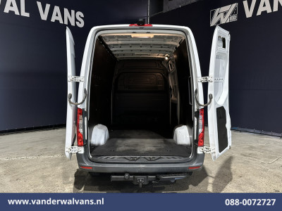 Mercedes-Benz Sprinter 317 CDI 170pk 3500kg Trekhaak L2H2 Euro6 Airco | Camera | Cruisecontrol Parkeersensoren, 270 Graden Achterdeuren, Bijrijdersbank, tachograaf foto 3