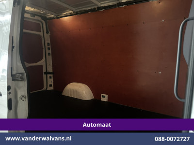 Mercedes-Benz Sprinter 317 CDI 170pk 9G-Tronic Automaat 3500kg Trekhaak L2H2 Euro6 Airco | Camera | Navigatie | Apple Carplay Android Auto, Cruisecontrol, Parkeersensoren, Bijrijdersbank foto 15