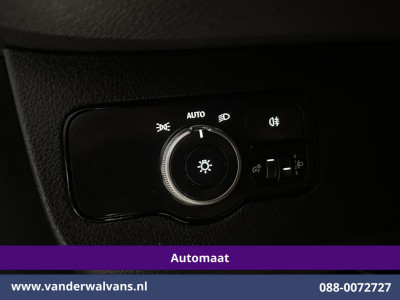 Mercedes-Benz Sprinter 317 CDI 170pk 9G-Tronic Automaat 3500kg Trekhaak L2H2 Euro6 Airco | Navigatie | Apple Carplay Android Auto, Bijrijdersbank foto 16