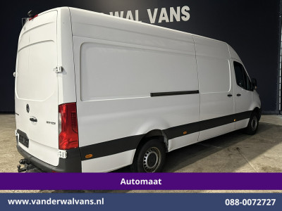 Mercedes-Benz Sprinter 317 CDI 170pk 9G-Tronic Automaat 3500kg Trekhaak L3H2 Euro6 Airco | Camera | Navigatie | Apple Carplay Android Auto, Bijrijdersbank foto 11