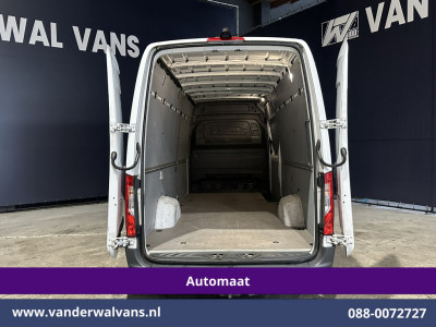 Mercedes-Benz Sprinter 317 CDI 170pk 9G-Tronic Automaat 3500kg Trekhaak L3H2 Euro6 Airco | Camera | Navigatie | Apple Carplay Android Auto, Bijrijdersbank foto 12
