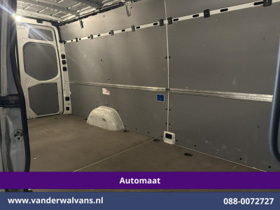 Mercedes-Benz Sprinter 317 CDI 170pk 9G-Tronic Automaat 3500kg Trekhaak L3H2 Euro6 Airco | Camera | Navigatie | Apple Carplay Android Auto, Bijrijdersbank foto 13