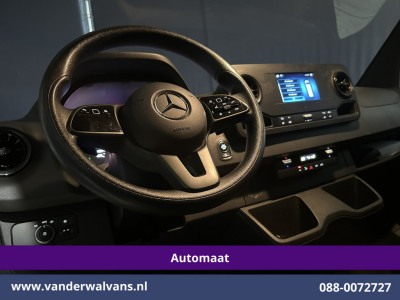 Mercedes-Benz Sprinter 317 CDI 170pk 9G-Tronic Automaat 3500kg Trekhaak L3H2 Euro6 Airco | Camera | Navigatie | Apple Carplay Android Auto, Bijrijdersbank foto 15