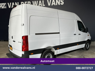 Mercedes-Benz Sprinter 317 CDI 170pk 9G-Tronic Automaat L2H2 2025 model Euro6 Airco | Camera | Navigatie |  Cruisecontrol | LED Chauffeursstoel, Stoelverwarming, Parkeersensoren, Bjrijdersbank foto 14