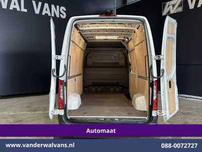 Mercedes-Benz Sprinter 317 CDI 170pk 9G-Tronic Automaat L2H2 Euro6 Airco | Camera | LED | Adaptieve Cruisecontrol Chauffeursstoel, Stoelverwarming, Parkeersensoren, Bijrijdersbank foto 14